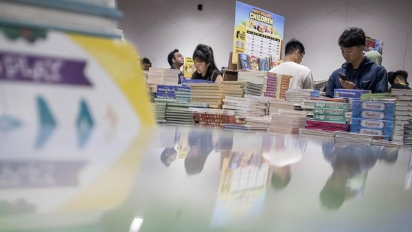 Antusiasme Warga Padalarang, Berburu Buku Murah di Bazar BBW