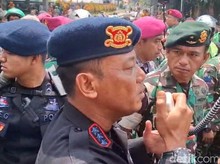 Massa Datangi Mako Brimob Kwitang Lagi, Dansat Brimob Bersumpah Usut Tuntas