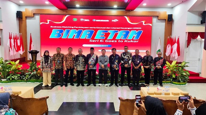 Bupati Kukar Aulia Rahman Basri (Muhammad Budi Kurniawan/detikKalimantan)
