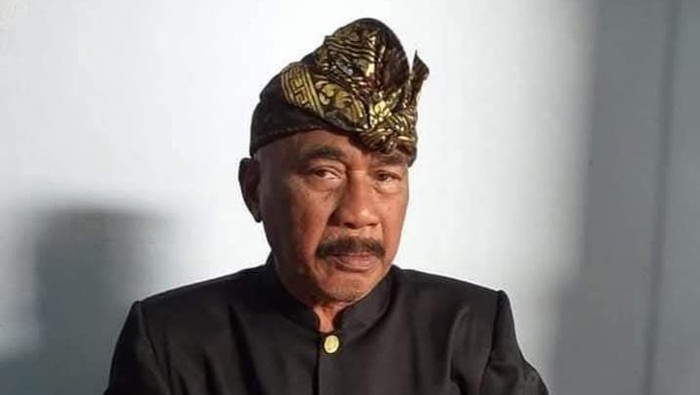 Tokoh dalang senior Wayang Sasak asal Gerung, Lalu Nasib wafat. (Dok. Istimewa).