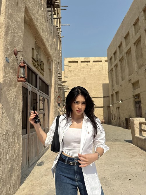 Davina Karamoy