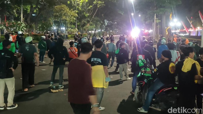 Situasi demonstrasi yang terjadi di Jalan Pahlawan, Kota Semarang, Jumat (29/82025) petang.