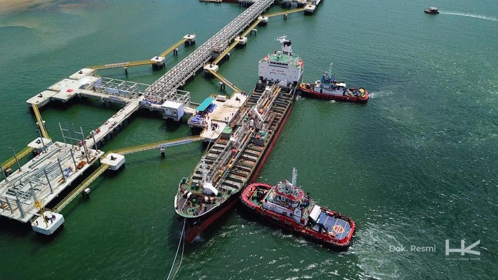 Dermaga Terminal BBM di Balikpapan