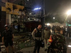 Peran 4 Pelaku Penyerangan Polsek Jatinegara: Provokator-Lempar Molotov