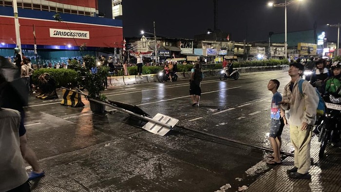 Imbas demo di Jalan Otista Jakarta Timur