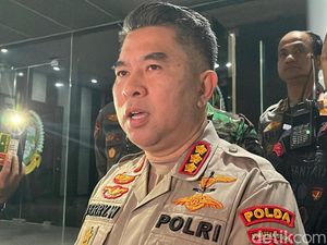 Polisi Amankan 19 Orang saat Aksi Ricuh di DPRD Sumut