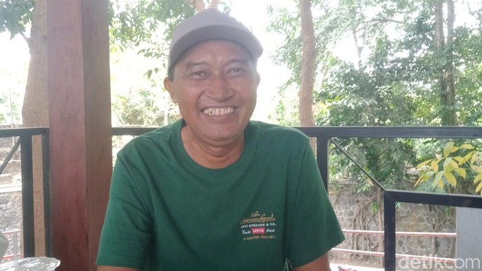 Kades Ponggok Klaten Junaedhi Mulyono dikabarkan jadi tersangka penipuan miliaran. Foto diunggah Jumat 929/8/2025).