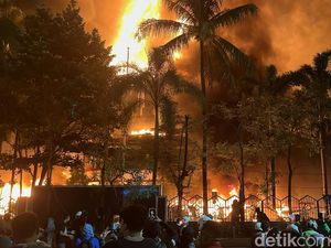 Video: 3 Orang Tewas dalam Kebakaran Gedung DPRD Makassar
