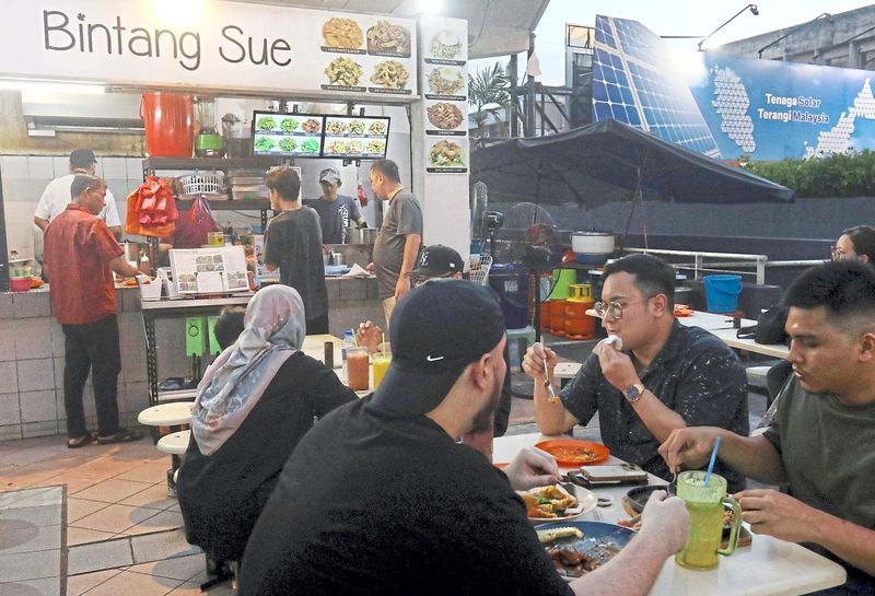 Penerusnya Mualaf, Kedai Legendaris Ini Berhenti Jual Menu Babi