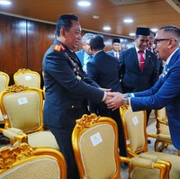 Gaya hidup mewah Sahroni kontras dengan posisinya sebagai wakil rakyat, apalagi di tengah kritik yang mempertanyakan kinerja DPR. Kritikan tersebut datang dari Salsa Erwina Hutagalung, influencer sekaligus diaspora Indonesia di Denmark, yang mempertanyakan urgensi DPR untuk meminta kenaikan gaji. (Foto: Instagram/@ahmadsahroni88)