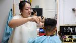 Kreatif, Salon Beijing Sajikan Gaya Rambut Bernuansa Perang Dunia II