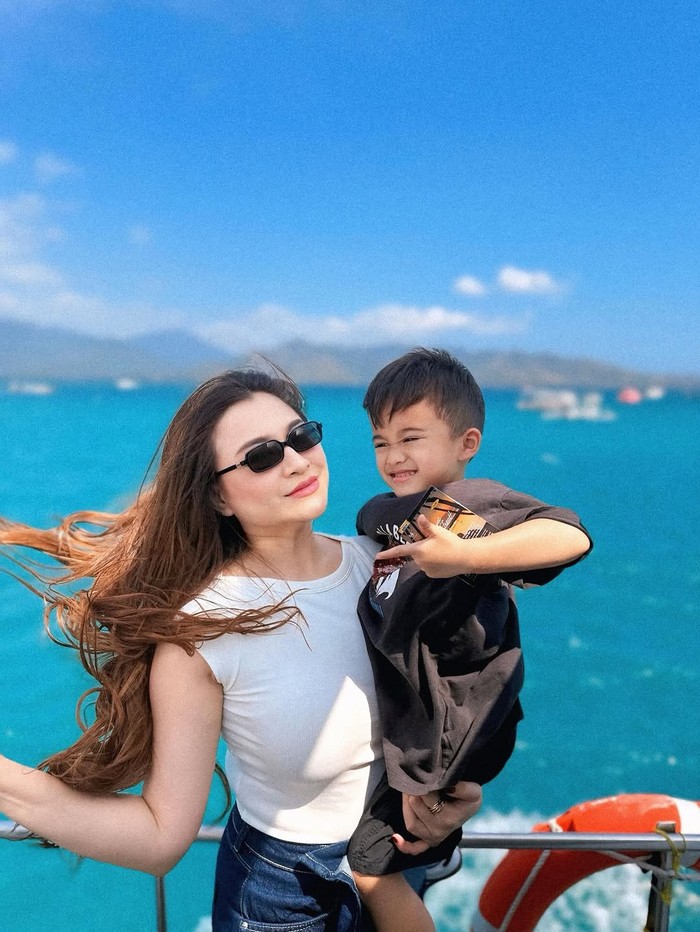 Liburannya Nathalie Holscher di Lombok