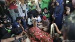 Momen Mengharukan, Ribuan Ojol Antar Jenazah Affan Kurniawan ke Peristirahatan Terakhir
