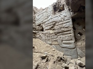 Ditemukan Mural 3D Warna-warni Berusia 3.000 Tahun di Peru!