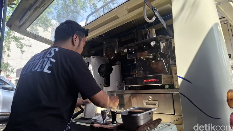 Nomade Coffee: Bisnis 'Street Coffee' Milik Mantan Pramugari SQ yang Inovatif