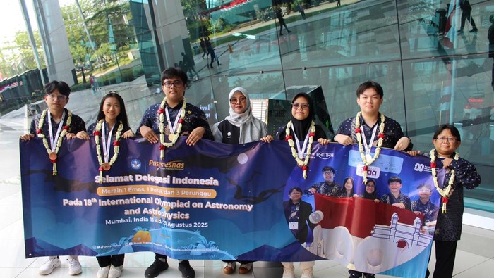 Para peraih medali di IOAA 2025