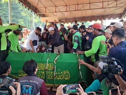 Ojol Affan Kurniawan Tewas Dilindas, #IndonesiaGelap Bergema