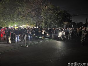 Jalan Urip Sumoharjo Makassar Tutup Total, Pengendara Diminta Putar Balik