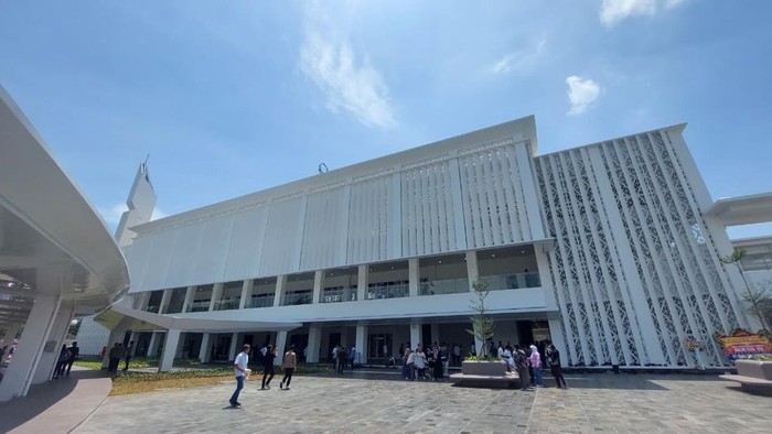 Peresmian masjid terbesar di BSD City/Almadinah Putri-detikcom
