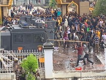 10 Polisi Terluka Saat Unjuk Rasa di DPRD Bengkulu, 7 Mahasiswa Diamankan