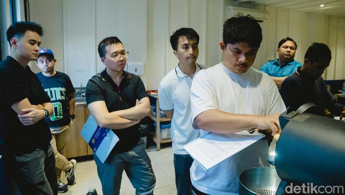Seru! Belajar Cupping hingga Roasting Kopi bareng Muhammad Jody