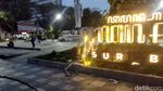 Fasum Rusak dan Motor Pasca Aksi Demo di Grahadi
