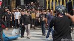 Sempat Memanas, Begini Demo Bela Ojol Dilindas Rantis di Depan Polda Metro