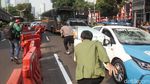 Sempat Memanas, Begini Demo Bela Ojol Dilindas Rantis di Depan Polda Metro