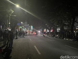 Situasi Terkini di Sekitar Gedung DPRD Sumut Mulai Kondusif Setelah Ricuh