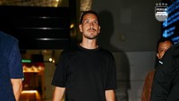 Thom Haye sendiri sudah ada di Bandung sejak Kamis (28/8/2025) malam. (Foto: Instagram Persib Bandung)