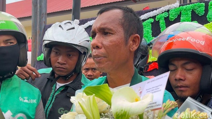 Timbul Siahaan, Ketua Aksi Solidaritas Driver Medan usai aksi di depan markas Brimob Polda Sumut. (Foto: Finta Rahyuni/detikSumut)
