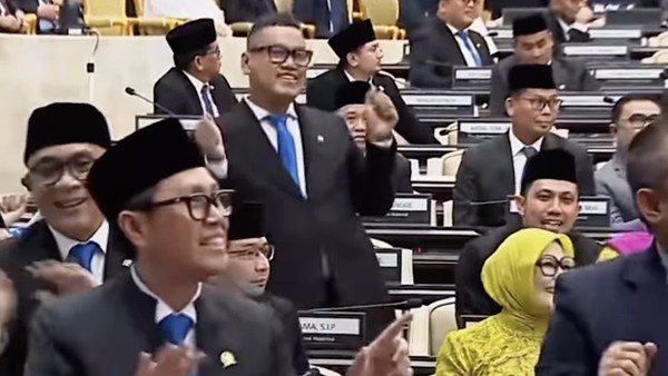 Alasan Pasha Ungu Gak Ikutan Joget Usai Sidang Tahunan MPR