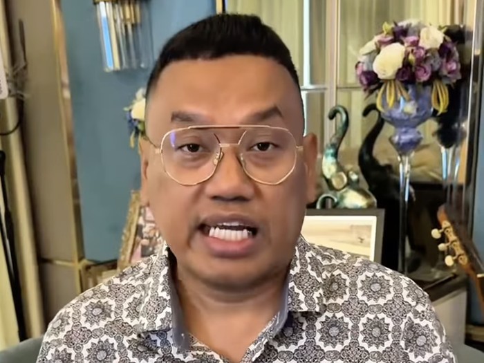 Uya Kuya klarifikasi video hoax dan minta maaf joget di DPR.