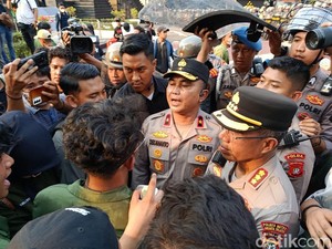Wakapolda Metro Temui Massa BEM SI, Janji Usut Tuntas Kematian Affan Ojol
