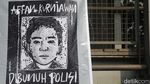 Warga Tabur Bunga di Depan Polda Metro, Kutuk Tewasnya Affan Kurniawan