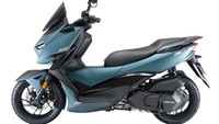 Skutik ini hadir dengan desain futuristis yang sekilas tampangnya mirip alien. Jika jadi dibawa ke Asia Tenggara, maka model ini berpotensi mengganggu pasar Honda PCX dan Yamaha Nmax. Foto: Greatbiker