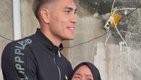 Aisar juga bertemu dengan orang tua Affan Kurniawan. (Foto: dok instagram Aisar Khaled)
