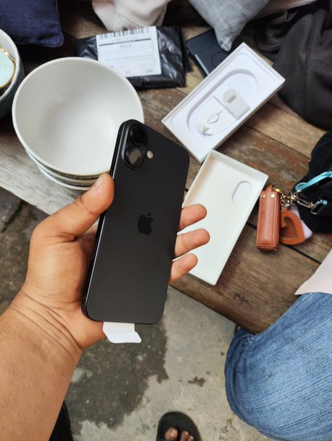 Barang diduga hasil jarahan rumah Sahroni