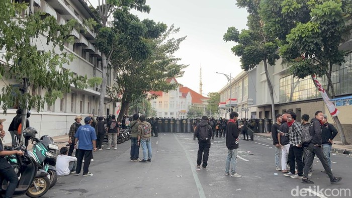 Demo di Polrestabes Surabaya