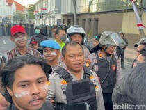 Polisi Sebut Perusuh Saat Demo di Surabaya Bukan Mahasiswa