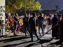 Sempat Dihalau Massa, Damkar Padamkan Api di Kompleks Pemkot Pekalongan