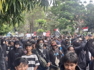Demonstran Serbu Mapolda Bali Imbas Ojol di Jakarta Tewas Dilindas Polisi