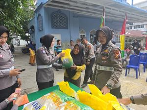 Ditlantas Polda Riau Salurkan 2 Ton Beras Lewat Gerakan Pangan Murah