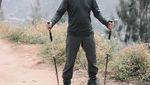Foto Kak Seto Mendaki Gunung Prau di Usia 74 Tahun
