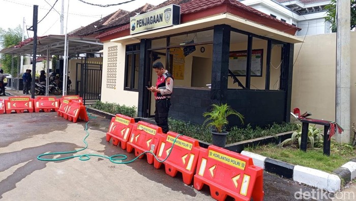 Kondisi Polres Magelang Kota usai demo pada Sabtu (30/8/2025).