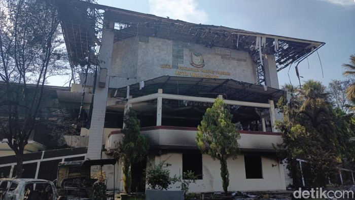 Kondisi Terkini Gedung DPRD Makassar Usai Dibakar Massa Aksi