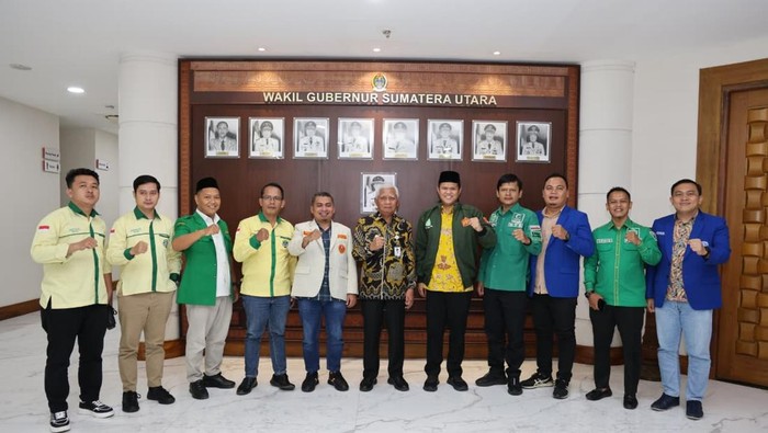 Wagub Sumut Surya saat menerima pimpinan 5 organisasi pemuda di Sumut