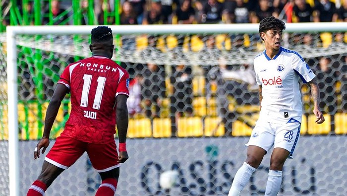 Laga Persijap vs Arema FC