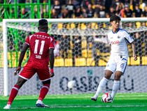 Diwarnai 2 Kartu Merah, Persijap Vs Arema Tuntas 0-0