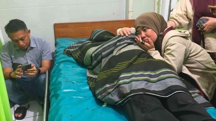 Pendamping anggota dewan bernama Sarina Wati (25) tewas terjebak kebakaran gedung DPRD Makassar, Sulawesi Selatan (Sulsel).